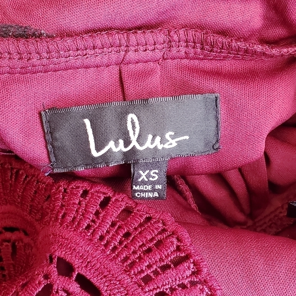 Lulu's burgundy longsleeve lace gown - Picture 10 of 10